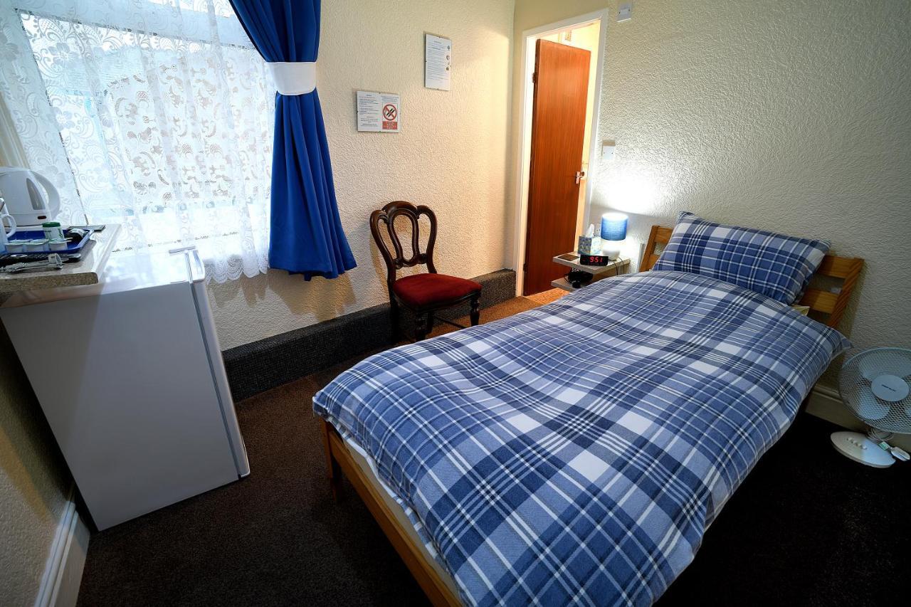 Lynmoore Guest House 블랙풀 외부 사진