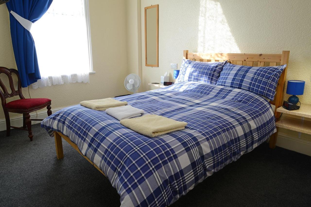Lynmoore Guest House 블랙풀 외부 사진
